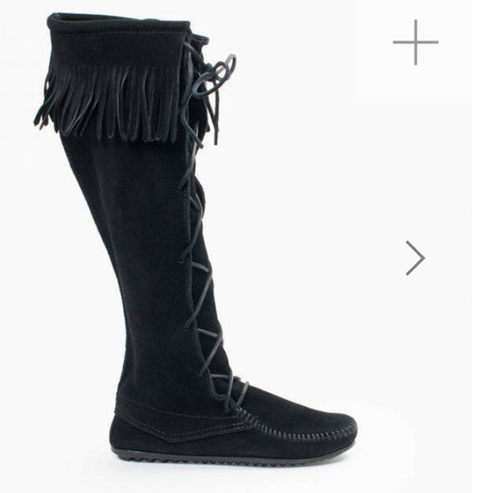 Minnetonka Lace up Boots